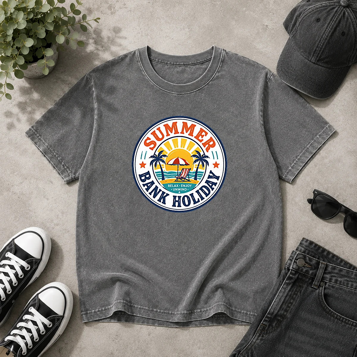 Pretty Vintage Badge Summer Bank Holiday Relax Enjoy Unwind Washed T-Shirt